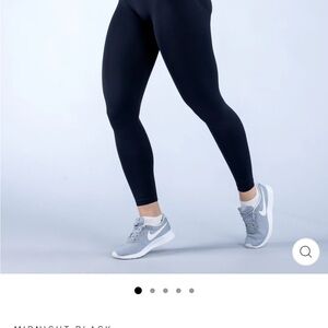 Nike Midnight Black Leggings with Gray Sneakers